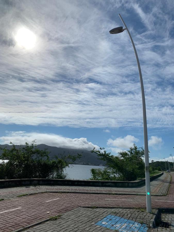 Casa Paradisiaca Na Lagoa Da Conceicao ฟลอเรียนอโปลิส ภายนอก รูปภาพ